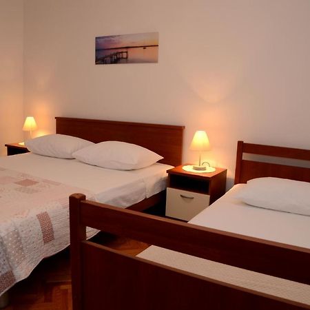 Dvosoban Apartman U Centru Grada Biograd Na Moru Exterior photo