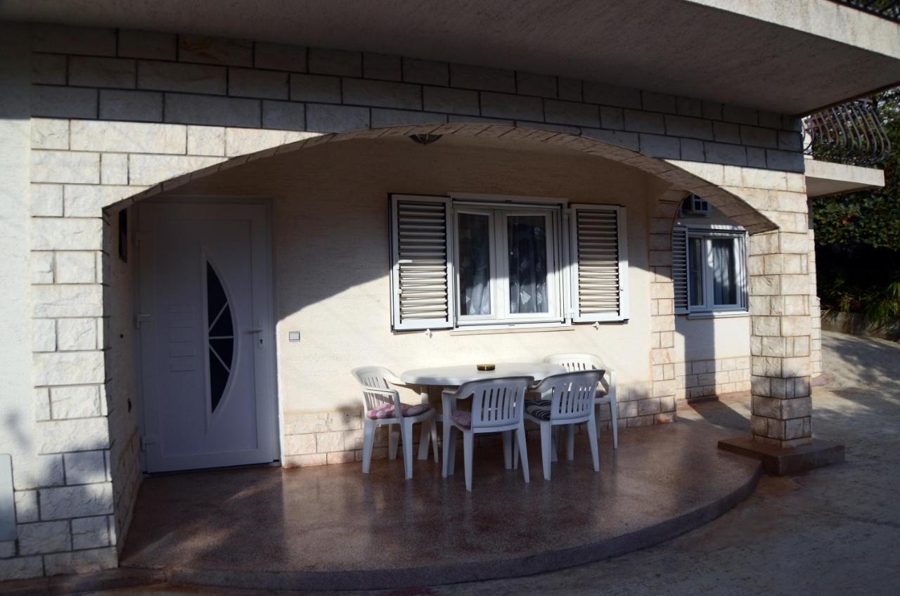 Dvosoban Apartman U Centru Grada Biograd Na Moru Exterior photo