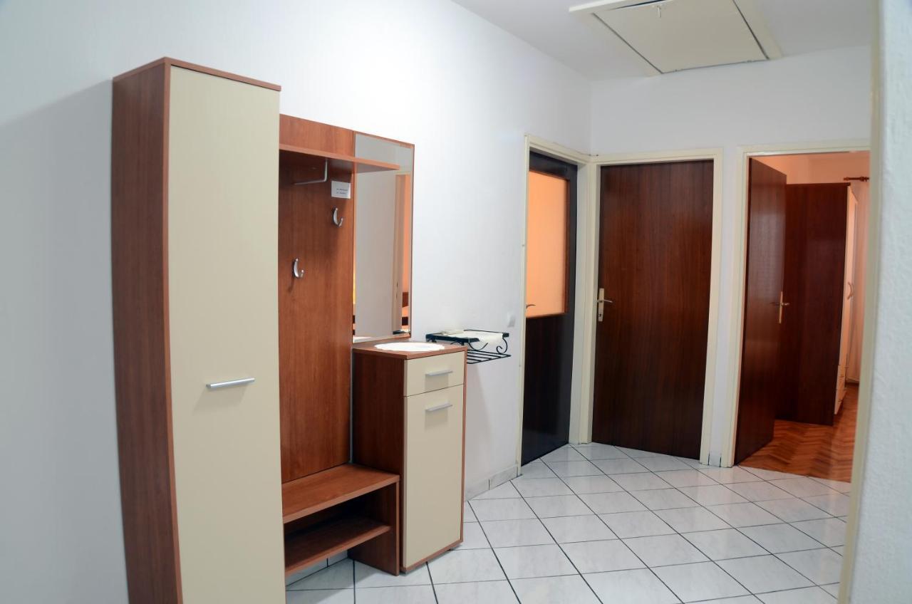 Dvosoban Apartman U Centru Grada Biograd Na Moru Exterior photo