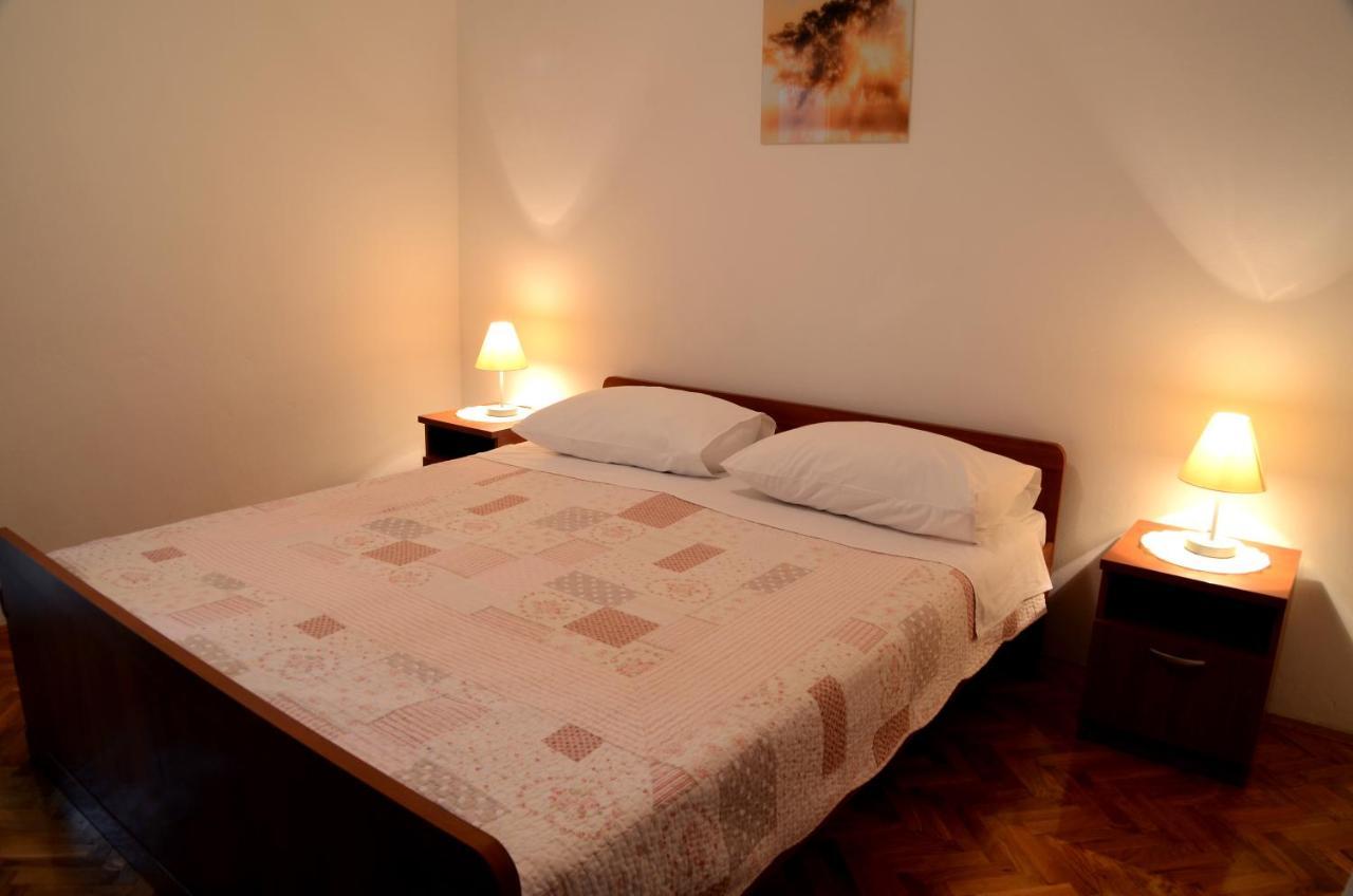 Dvosoban Apartman U Centru Grada Biograd Na Moru Exterior photo